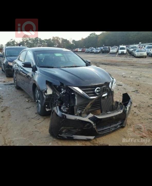 نيسان ألتيما